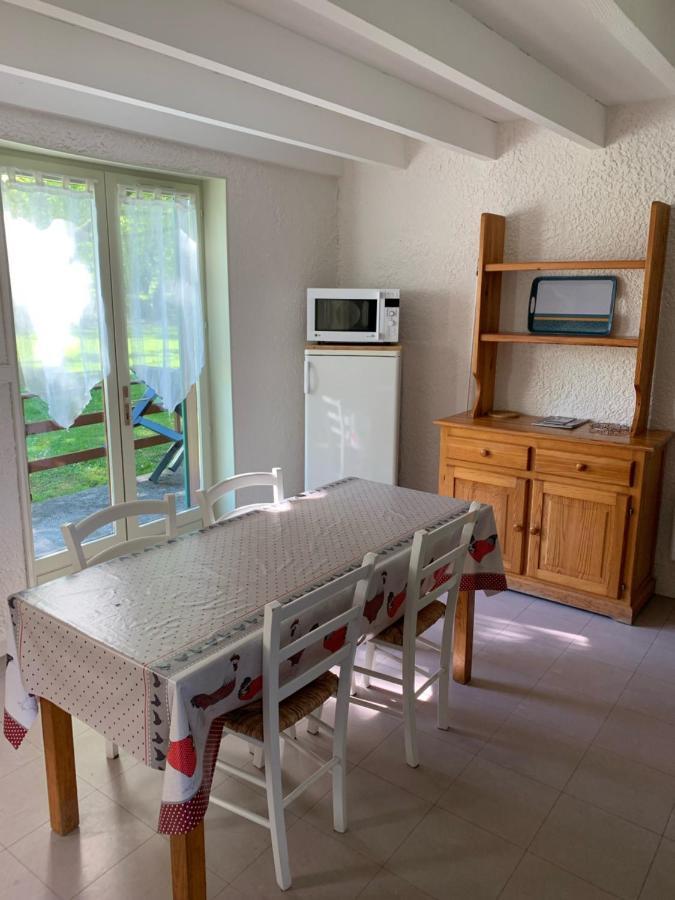 Camping Le Saillet Lestelle-Bétharram Exterior foto