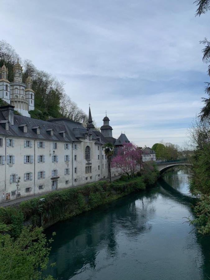 Camping Le Saillet Lestelle-Bétharram Exterior foto